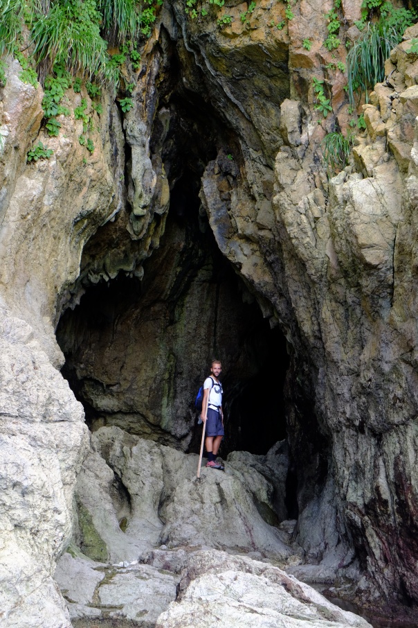 Caves near Salsipuedes