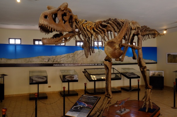 Dino museum at Cal Orck'o
